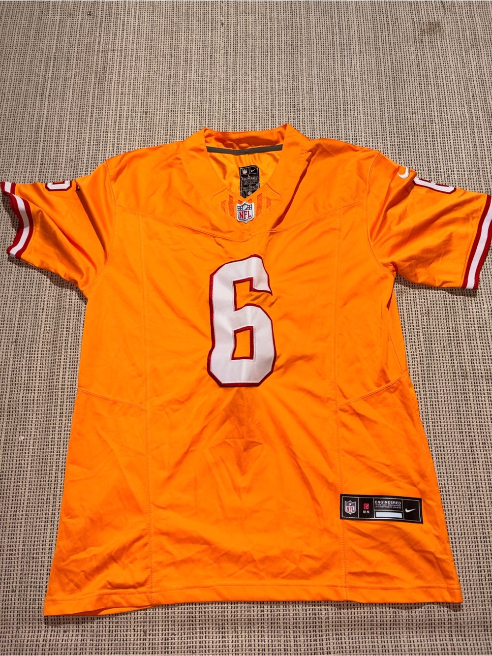 NFL Men's Tampa Bay Buccaneers Baker Mayfield Orange Throwback Game Jersey Sz L